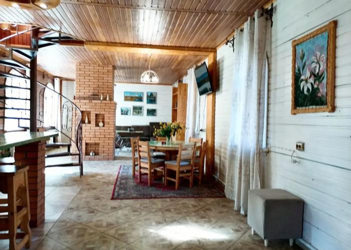 Oreshek Guest House