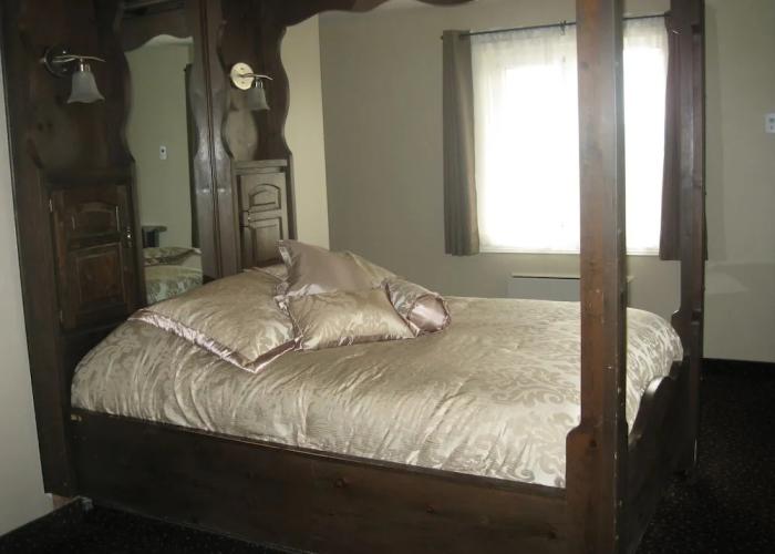 Hessenland Inn & Schatz Winery
