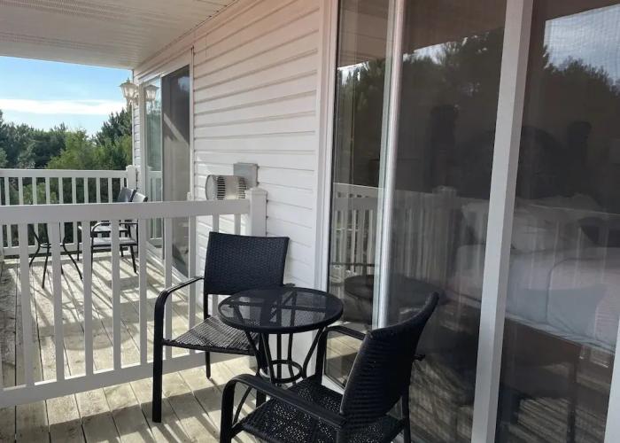 Hessenland Inn & Schatz Winery
