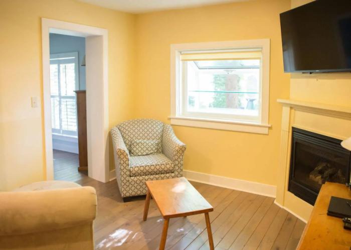 The Little Inn of Bayfield