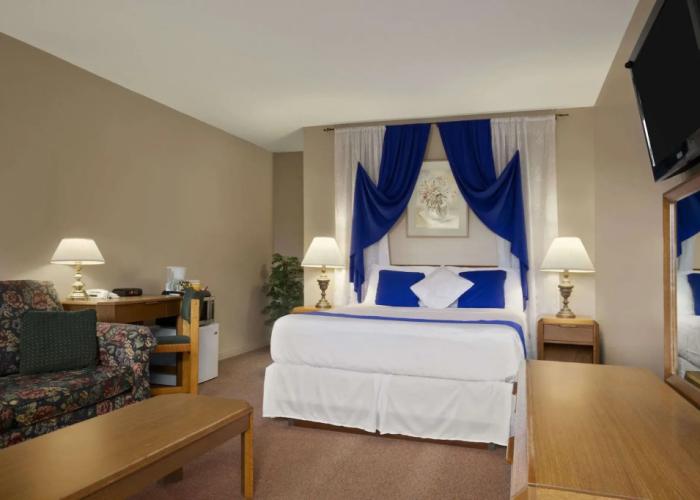 Knights Inn Lindsay