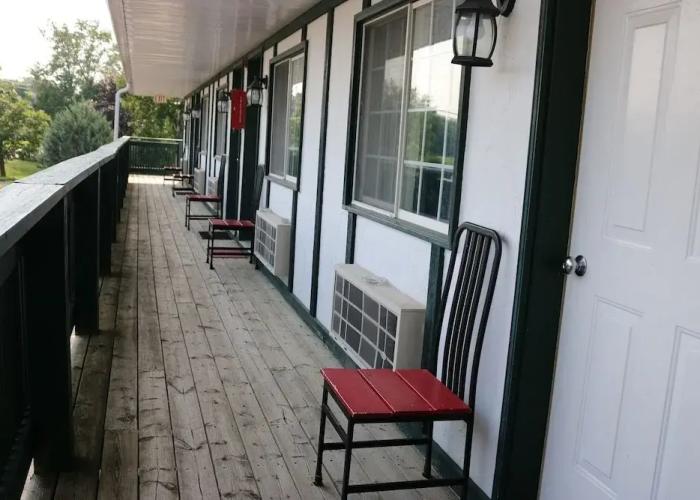 Fenelon Inn