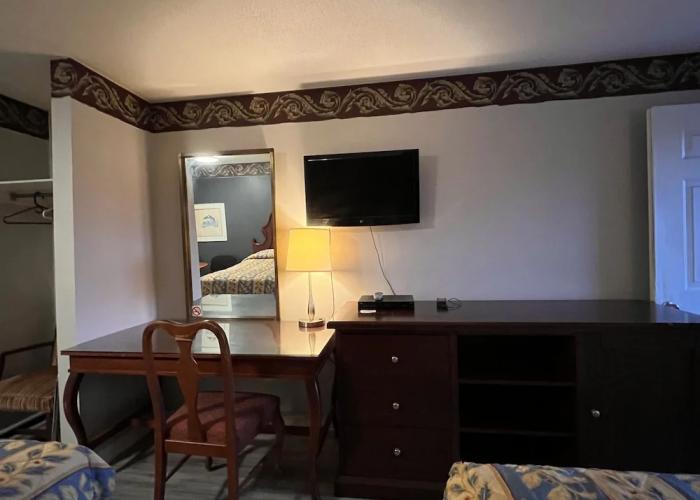 Fenelon Inn