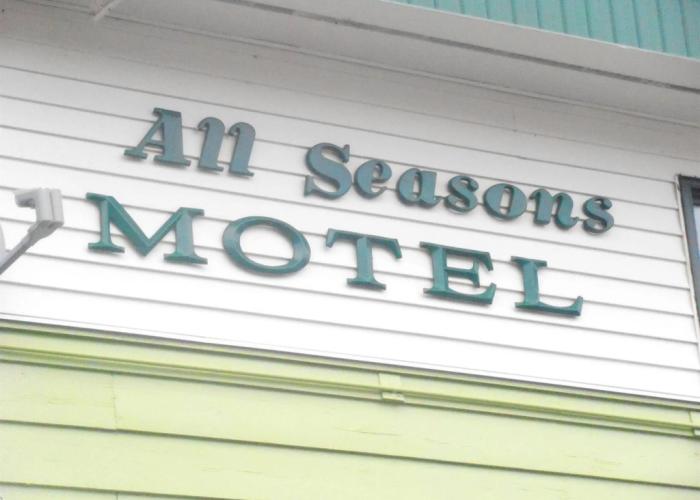 All Seasons Motel