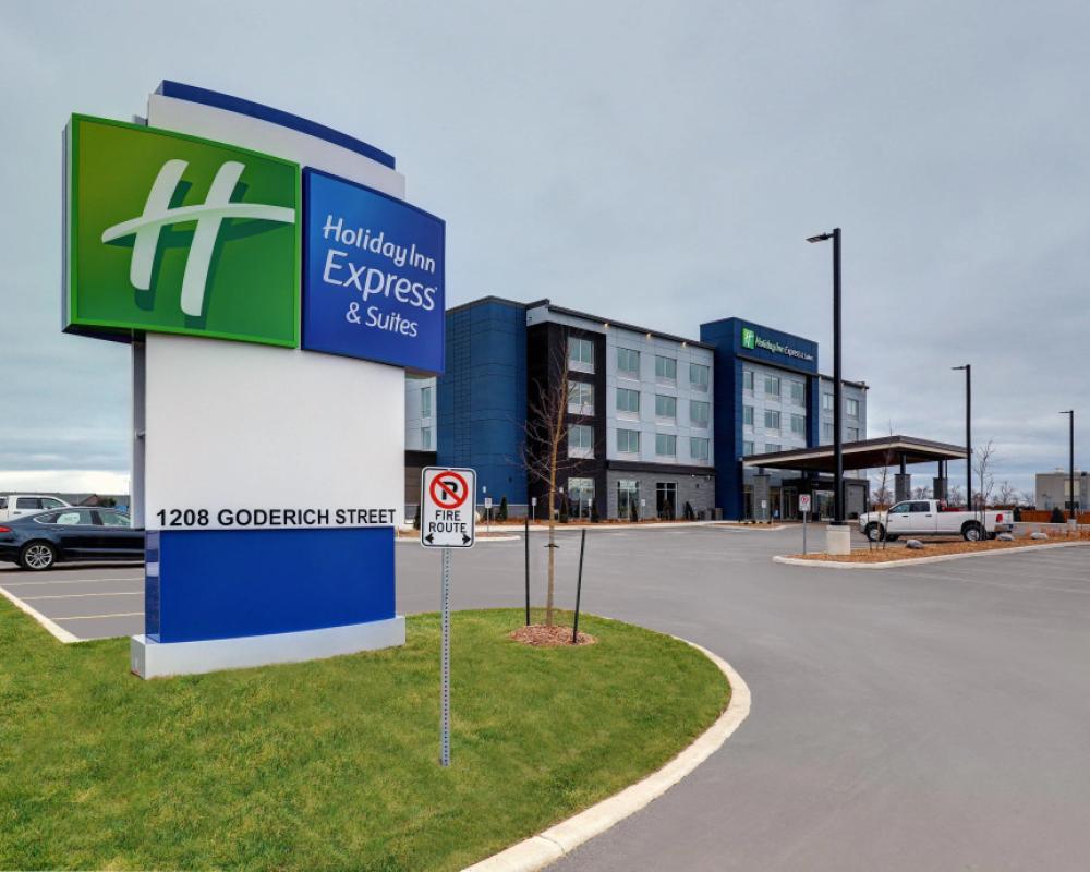 фото Holiday Inn Express & Suites Port Elgin by IHG
