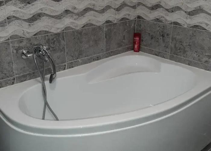 2 Bed-aircon-free Parking-city Centre