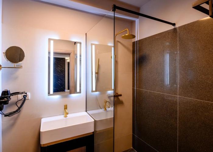Elitte Inn & Suites