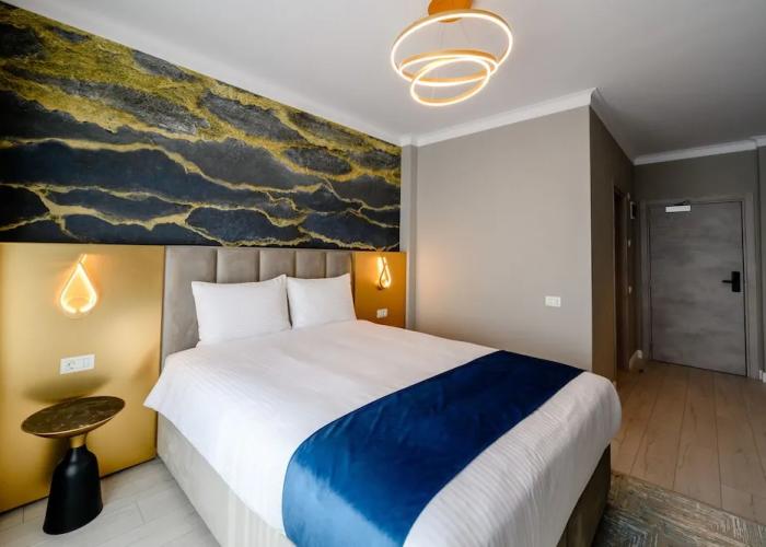 Elitte Inn & Suites