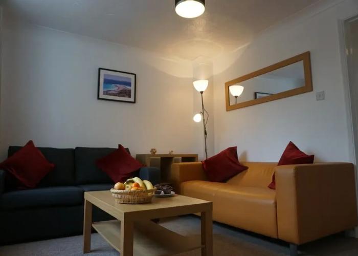 Holt Apartment