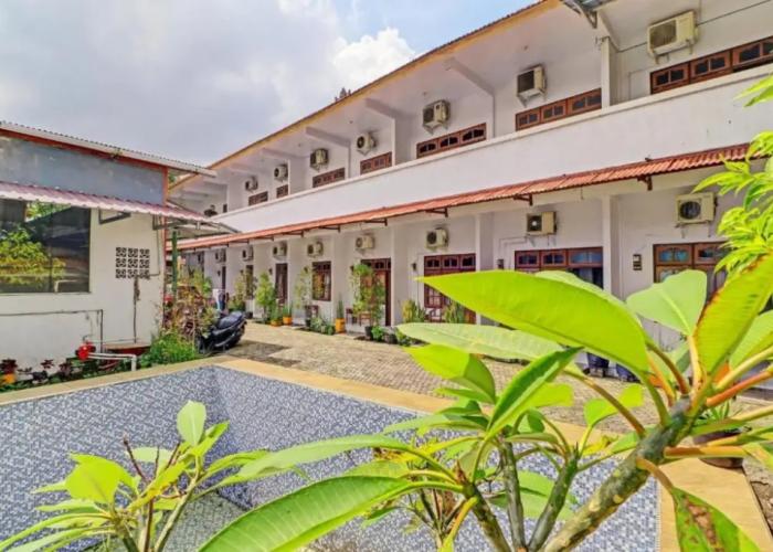 SUPER OYO 1356 Gusti Residence