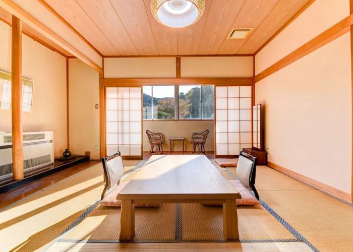 Honjin No Yado Yanagi No Yu