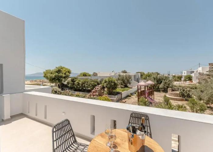 Almiriki Naxos Beachside Living