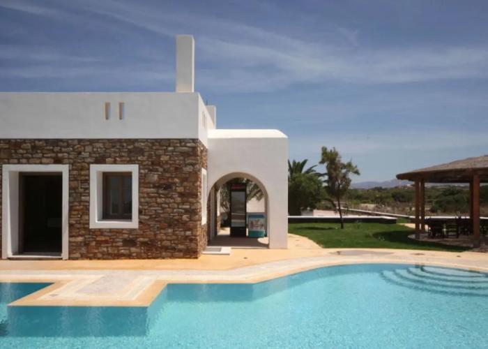 Plaka Hotel II