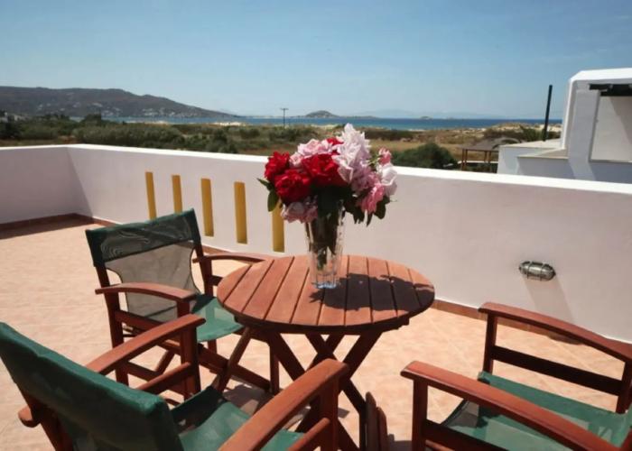 Plaka Hotel II