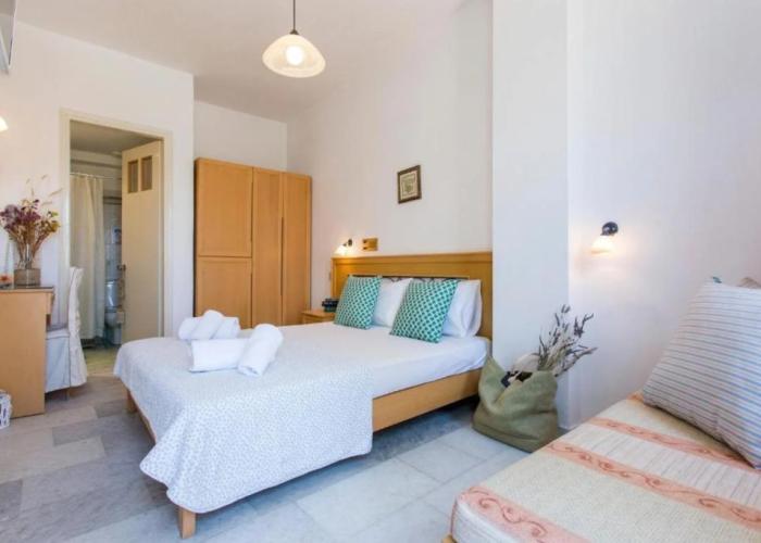 Artemis Hotel