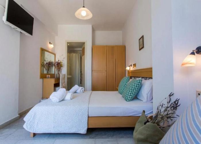 Artemis Hotel