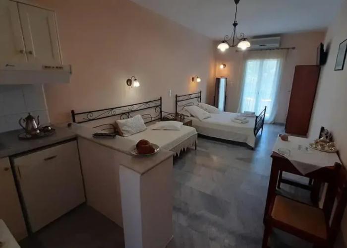 Agia Anna Hotel