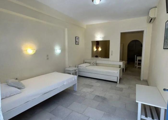 Agia Anna Hotel