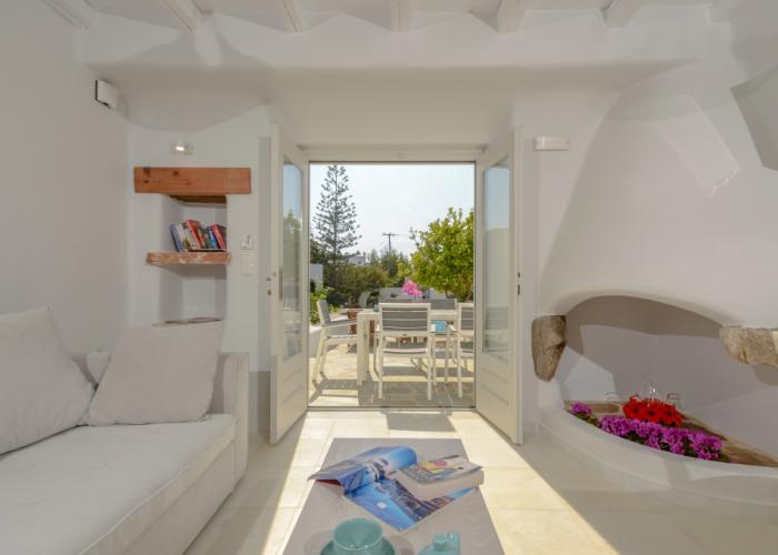 Naxian Queen Luxury Villas & Suites