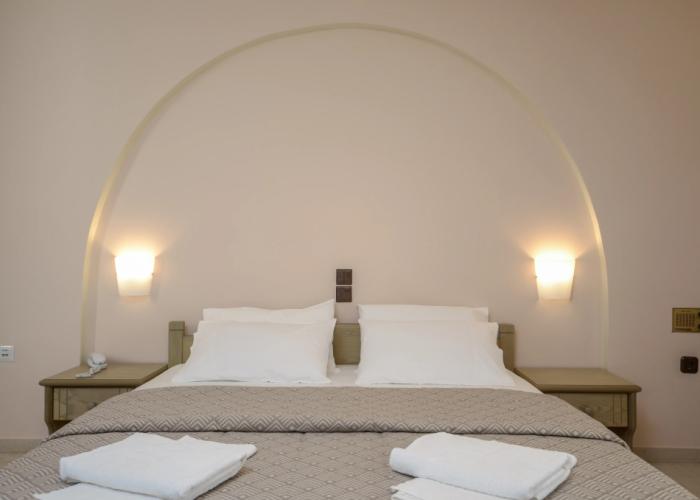 Proteas Hotel & Suites