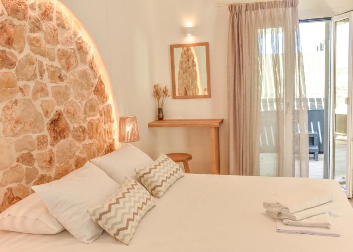 Proteas Hotel & Suites