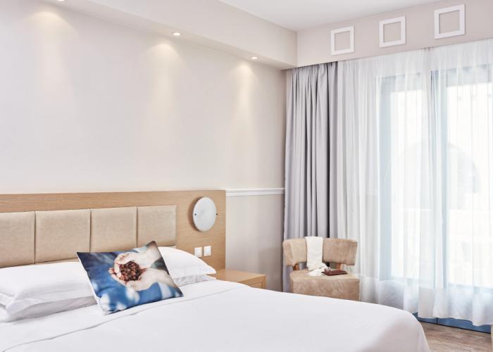 Lagos Mare Hotel