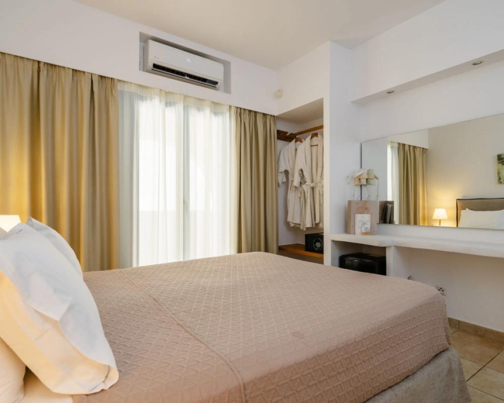 фото Mitos Suites