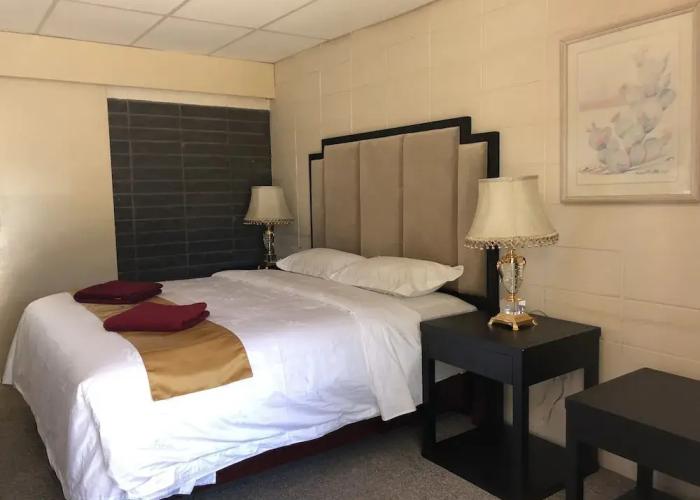 Inland Oasis Motel