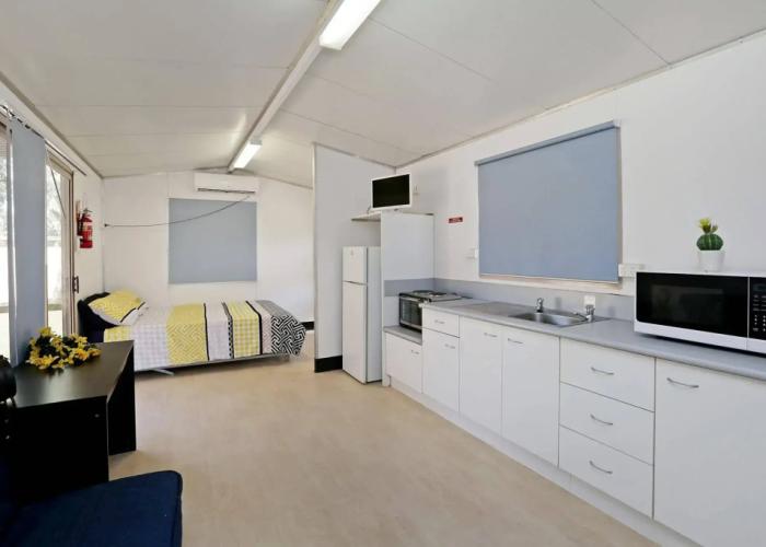 Aaok Moondarra Accommodation Village