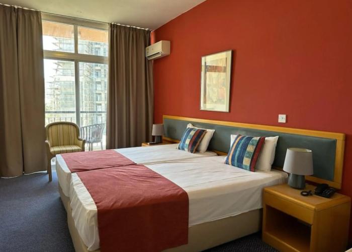 The Caravel Hotel