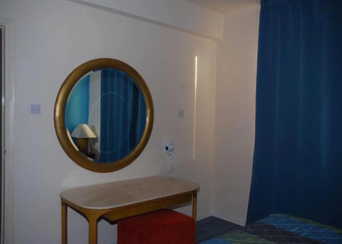 The Caravel Hotel