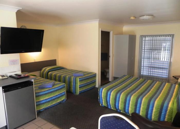 Central Point Motel