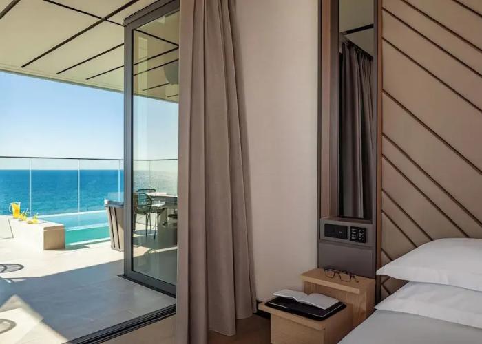 Amathus Residences