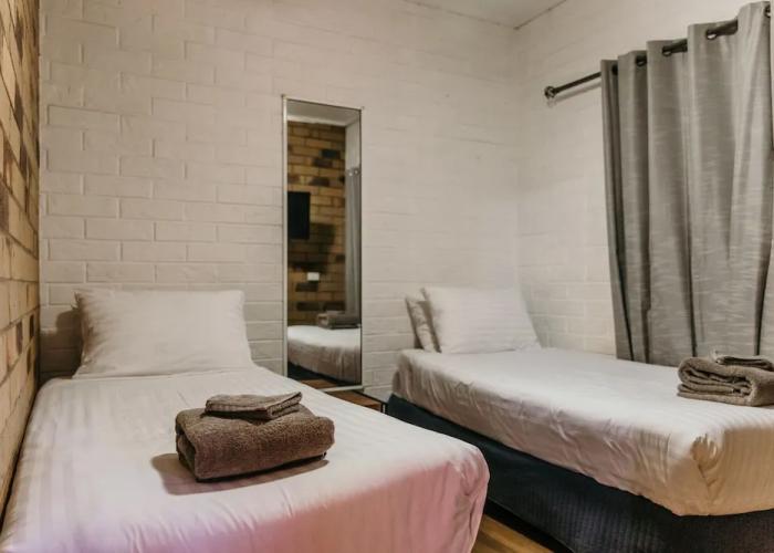 Abacus Motel