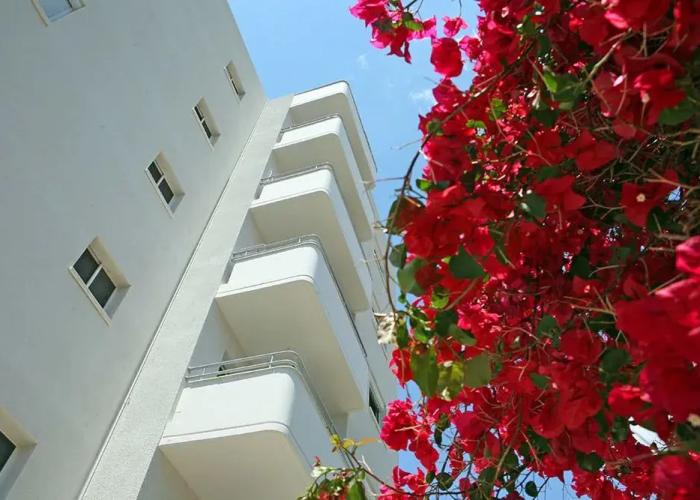Corina Suites and Apartments