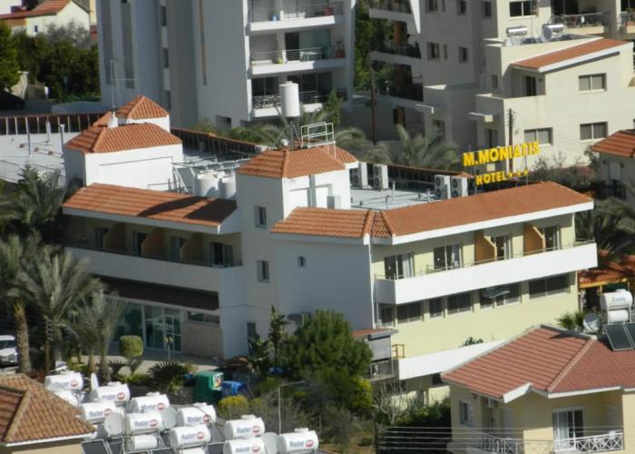 Moniatis Hotel