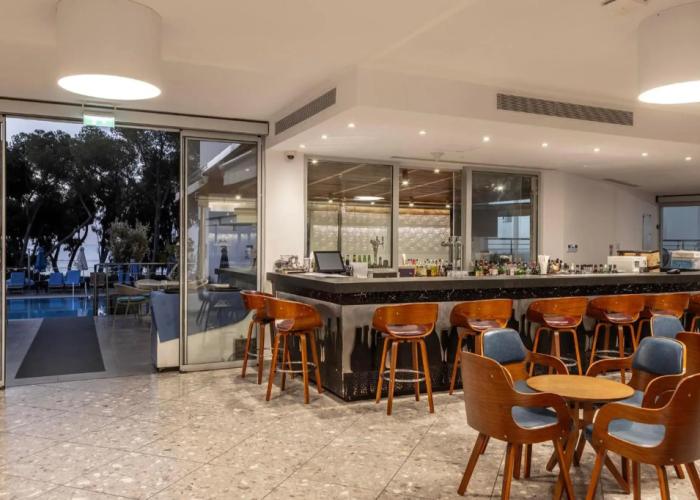 Park Beach Hotel
