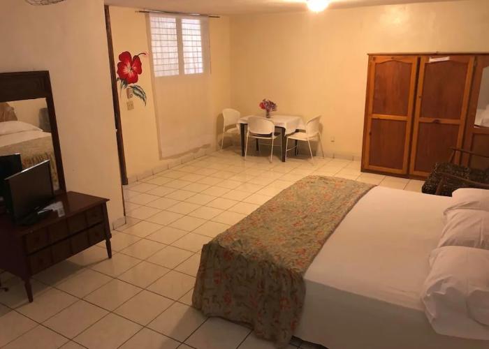 Detente Du Cacique Villa Hotel