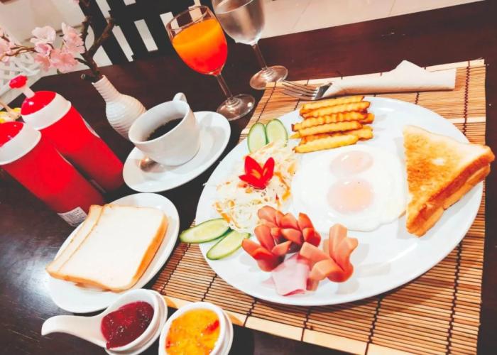 Grand Esie Service Apartment