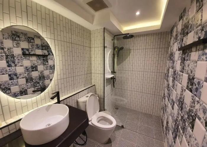 Platinum Hotel