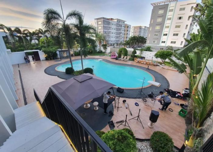 Platinum Hotel