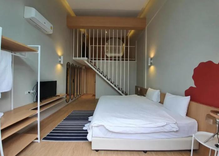 Platinum Hotel