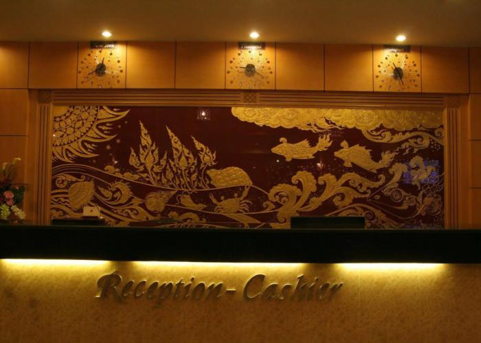 Platinum Hotel
