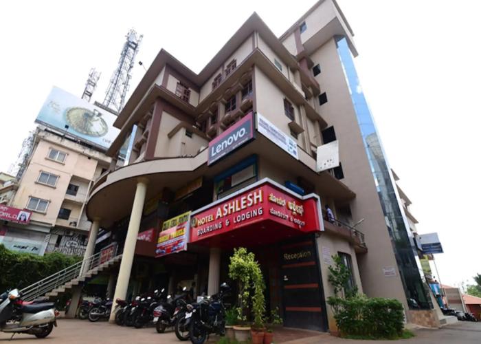 Hotel Ashlesh