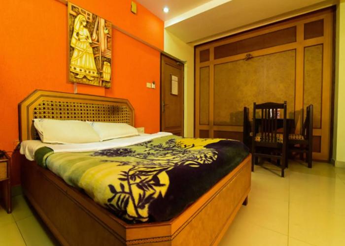 Hotel Ashlesh