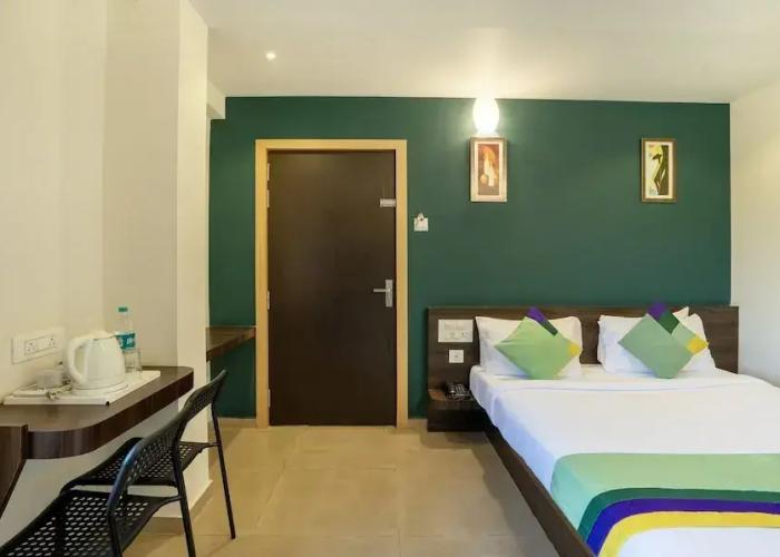 Itsy Hotels Vijaya Residency