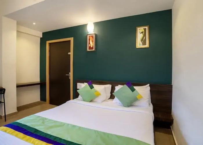 Itsy Hotels Vijaya Residency