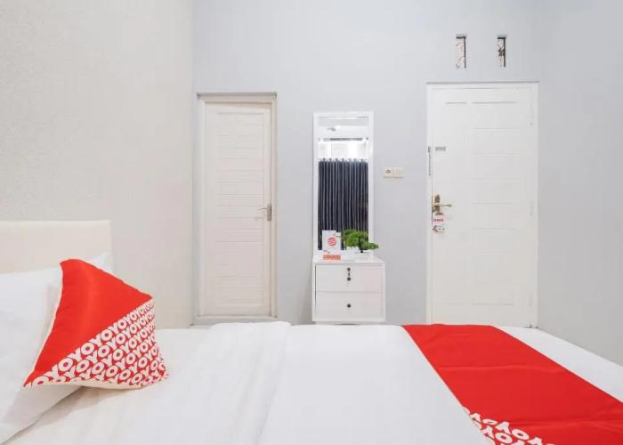 Super OYO 2727 Nareswari Guest House Syariah