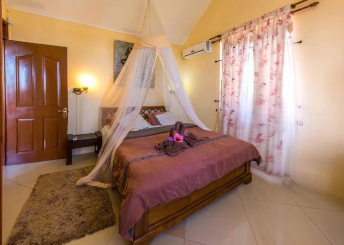 Blue Lagoon Villa