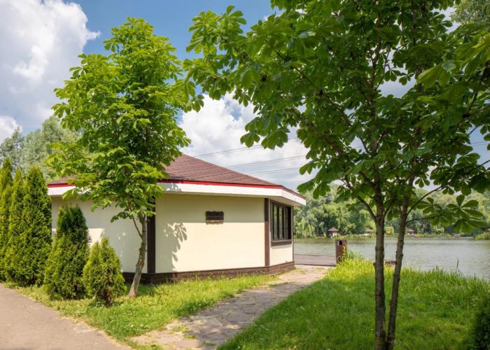 Ostrov Rybolovnaya Usadyba Recreation Center